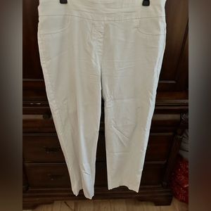 EUC pull on white pants size 24 EUC